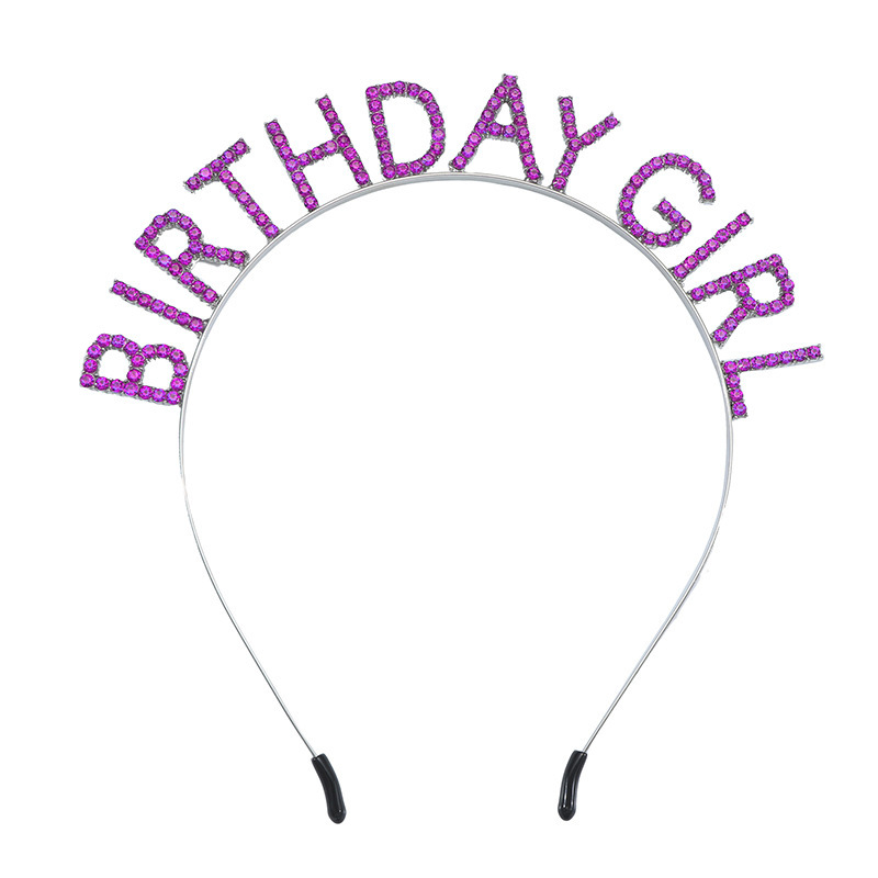 Diamant violet sur fond argenté