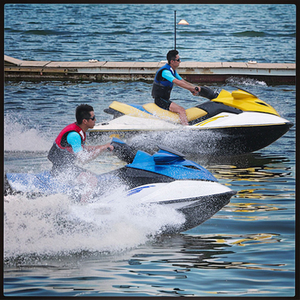 Moto acuática HYW 1400CC con motor <span class=keywords><strong>de</strong></span> carreras <span class=keywords><strong>de</strong></span> 4 tiempos, lancha motora <span class=keywords><strong>de</strong></span> fibra <span class=keywords><strong>de</strong></span> vidrio recreativa Original para deportes acuáticos - Product Image 6