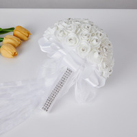 Bouquet de Roses Artificielles pour Mariée et Demoiselle d'Honneur, Bouquet de Mariage Fait Main en Soie, Fleurs à Tenir par la Mariée