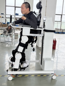 Nuevo Exoesqueleto Robótico para Personas con Discapacidad, Fácil de Usar, Permite Practicar Deambulación y Entrenamiento de Extremidades Inferiores - Product Image 5