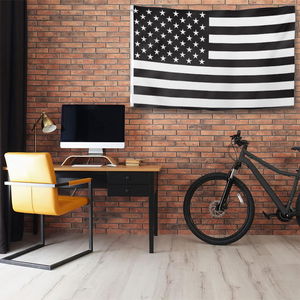 Drapeau américain noir et blanc, bannière monochrome étoilée et rayée pour une décoration minimaliste, bannière étoilée noire et blanche - Product Image 4