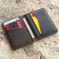 Dompet Kartu Kulit Lipat Dua Buatan Tangan Mewah dengan Logo Kustom, Tempat Kartu Tipis, Penutup Kartu Kredit