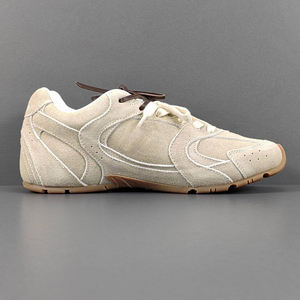 Baskets décontractées rétro de créateur de luxe de qualité supérieure Chaussures de marche tendances, confortables et stylées - Product Image 3