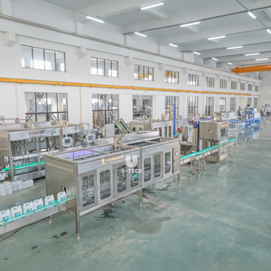 Ligne de production de machines automatiques de lavage, remplissage et bouchage de bidons d'<span class=keywords><strong>eau</strong></span> <span class=keywords><strong>potable</strong></span> de type linéaire 5L, 10L, 20L, modèle 2026 - Prix - Product Image 1