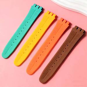 Forwelleny Bracelet de montre en silicone dégradé Sanchakou 19 mm pour <span class=keywords><strong>femmes</strong></span> et hommes, accessoires - Product Image 2