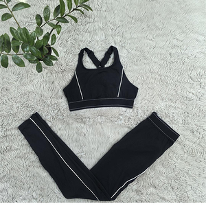Set Yoga di Lusso per Donne, <span class=keywords><strong>Abbigliamento</strong></span> <span class=keywords><strong>Sportivo</strong></span> Personalizzato con Logo, Completo Due Pezzi <span class=keywords><strong>Casual</strong></span> Estivo con Pantaloni e Maglia a Maniche Corte - Product Image 3