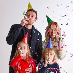 Sopladores de fiesta con flecos brillantes, vibrantes generadores de ruido para cumpleaños, graduaciones y artículos de fiesta - Product Image 3