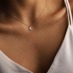 Colliers pendentifs papillon bleu en émail sur acier inoxydable délicats - Product Image 5