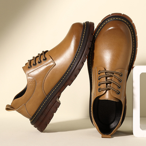 Chaussures britanniques élégantes pour hommes en plein air Camping bottes en cuir chaussures confortables bottes en cuir de travail à semelle épaisse - Product Image 4