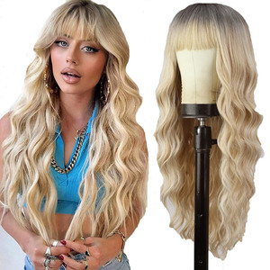 Perruque pour femmes, <span class=keywords><strong>cheveux</strong></span> longs bouclés à la mode avec frange droite, douce et <span class=keywords><strong>lisse</strong></span>, brésiliens et vietnamiens en stock, vente en gros - Product Image 4