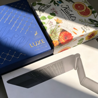 Vernis UV haute brillance pour sérigraphie, séchage rapide, revêtement acrylique UV pour boîtes à vin haut de gamme, emballages en papier, cartes de Noël