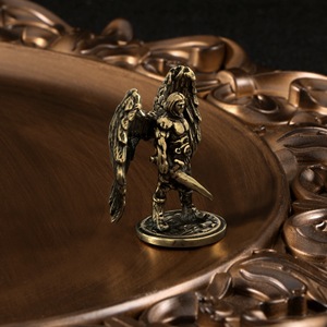 1 pz. Statuetta Decorativa da Tavolo in Ottone, <span class=keywords><strong>Angelo</strong></span> della Battaglia, Guerriero Maschile Muscoloso, Artigianato in Rame - Product Image 4