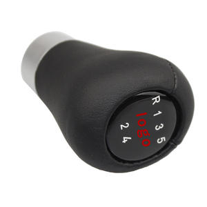 Poignée de levier de vitesses BMW en cuir 5/6 vitesses, logo personnalisé, ajustement ergonomique - Product Image 2