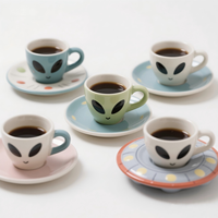 Ensemble tasse et soucoupe à café en céramique Alien, mignon mug à expresso sur le thème de l'espace avec plateau pour café et maison, hauteur 2,5-3 pouces