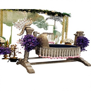Cunas de Madera de Alta Calidad Estilo Europeo para Eventos de Boda y Ceremonias de Bautismo, Cuna/Sillón Mecedor para Bebés de Diseño para la Ceremonia Namkaran - Product Image 1