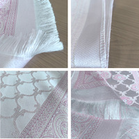 Tapis de prière Sajjadah musulman léger et pliable, à toucher frais, rembourré, fin, tissé à la machine, à motif ethnique, multi-usages pour voyage et maison