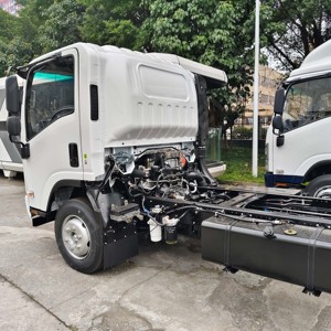Nuevo Chasis de Camión Isuzu NPR 700P 4x2 Euro6 Manual Diésel de Una Fila con Motor 4HK1-TCG60 y 10550 kg de Peso Bruto Vehicular para Camión Volquete - Product Image 2