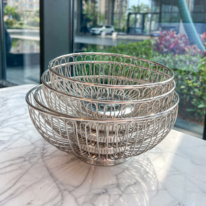 Nouvelle conception Panier à <span class=keywords><strong>fruits</strong></span> rond en acier inoxydable 304 argenté pour collations, <span class=keywords><strong>fruits</strong></span>, pain, cuisine, salon - Product Image 5