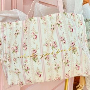 Bolsa de Mano Tipo Tote con Lazo de Algodón, Nueva, al por Mayor, Linda Bolsa de Hombro Acolchada con Flores para Viajes y Compras, Regalo para Mamás - Product Image 3