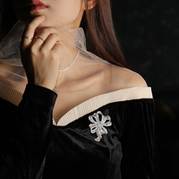 XILIANGFEIZI Soldes Exceptionnelles Broches Papillon 3D Baroque Tendance avec Strass AB Brillants et Colorés Grand Nœud