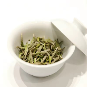 Thé Blanc Chinois Fuding Aiguille d'Argent Baihao Yinzhen Printemps 2026 – Vente en Gros pour Cadeaux d'Affaires Haut de Gamme - Product Image 2