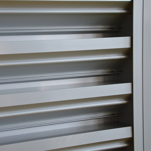 Superwu Heavy-Duty Met Veilig Slot Voor Ventilatie En Privacy Duurzame Oplossing Voor Residentiële Aluminium Lamellendeur - Product Image 5