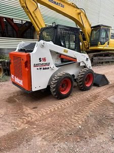 Minicargadora Bobcat S16 Usada en Buenas Condiciones, Cargadora Frontal Multifunción Bobcat S16 de Segunda Mano en Stock - Product Image 3