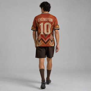 Camiseta de Fútbol Personalizada con Diseño Zigzag en Tonos Tierra, Estilo Retro, Ropa Deportiva Étnica, Maillot de Foot - Product Image 2