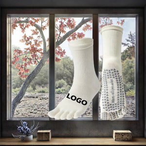 थोक विरोधी पर्ची बुना हुआ सांस लेने योग्य फिटनेस स्पोर्ट्स महिलाओं के लिए कपास क्रू को मोदेता है योग अनुकूलित डिजाइन - Product Image 3