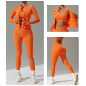 Ensemble de sport yoga moulant de haute qualité pour femme : soutien-gorge de sport, veste à col montant et pantalon push-up – Ensemble 3 pièces pour le yoga et le fitness - Product Image 3