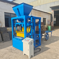 Machine à briques vibrantes économique 4-26, presse semi-automatique à blocs creux en béton à faible coût pour la Tunisie, idéale pour les petites entreprises en démarrage