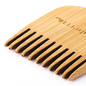 Peine de barba de madera LuanMei, herramienta de peinado portátil mini para hombres, cuidado del bigote, color madera natural - Product Image 3