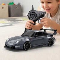 Voiture RC de drift 4x4 simulée à l'échelle 1:24 avec contrôle à 2 vitesses et éclairage d'ambiance, jouet éducatif de course pour enfants, entraînement de la coordination œil-main
