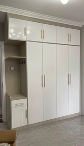 Armario a Medida de Lujo Moderno y Minimalista, Diseñado para Maximizar el Espacio, Muebles de Dormitorio, Armario Vestidor Color Greige - Product Image 2