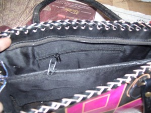 Sac fourre-tout pour femme en PU à motif géométrique avec fermeture éclair et décorations en chaînes, mode, usage quotidien, toutes saisons - Product Image 3