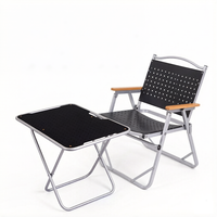 Meubles de camping, table pliante légère avec structure en acier carbone, adaptée aux pique-niques à la plage et à une utilisation en extérieur dans le jardin
