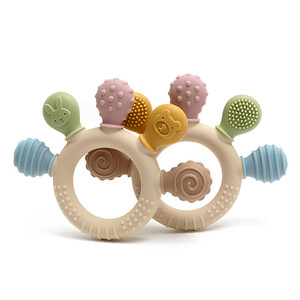 Anneau de dentition et jouet souple pour bébé en silicone de qualité alimentaire sans BPA, avec logo personnalisé en relief, apaisant la douleur des gencives, brosse à dents pour nourrissons - Product Image 1