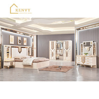 Lit double en bois de luxe avec tête de lit et éclairage, design moderne, très vendu, pour chambre à coucher
