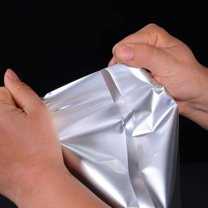 Sacchetti Sigillabili Sottovuoto in Mylar Argentato a 3 Lati con Termosaldatura, per Gomme da Masticare, Spessore/Dimensioni Personalizzabili, Produzione Cinese - Product Image 2