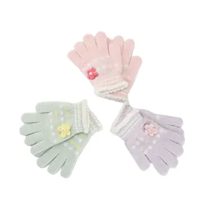 Gants chauds et froids pour enfants en hiver mignon petit motif de robot imprimant des gants pour enfants tricotés antidérapants