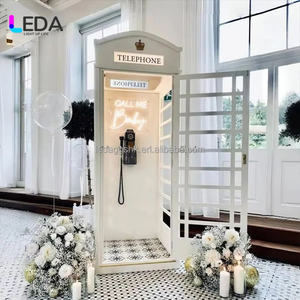 Cabina Telefónica Metálica Decorativa para Exteriores LEDA, Color Morado, para Bodas y Eventos, Soporte para Libro de Visitas con Audio - Product Image 6