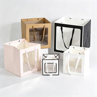 Sac cadeau carré en carton blanc avec fenêtre transparente en PVC, idéal pour la fête des enseignants et les anniversaires - Fabricant
