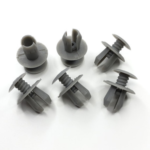 Clip de Retención de Plástico para Fijación de Molduras Interiores de Parachoques de Volkswagen T4 T5 Van - Product Image 3