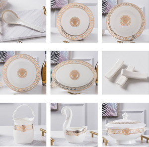 <span class=keywords><strong>Service</strong></span> de table en céramique de luxe européen, 60 pièces, avec logo tête de vieil homme, emballage coffret cadeau haut de gamme, <span class=keywords><strong>service</strong></span> de table pour dîner en famille - Product Image 2