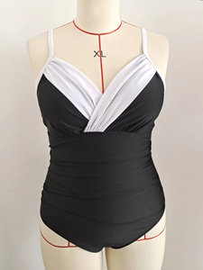 Traje de baño de una pieza para mujer, talla grande, personalizado al por mayor, con contraste en blanco y negro, cuello en V y control de abdomen - Product Image 5