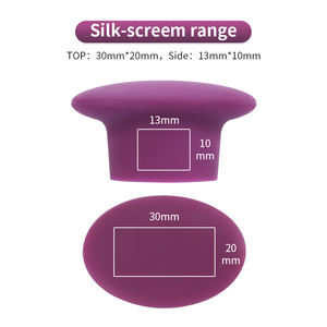 Gepersonaliseerde accessoires cadeauset met siliconen wijnstopper en eigen logo - Product Image 4