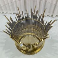 Table à manger ronde avec plateau en verre transparent et base en acier inoxydable doré