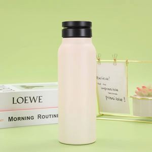 Bouteille isotherme en acier inoxydable à grande capacité avec couvercle magnétique pour le sport, les voyages et la salle de sport - Product Image 1