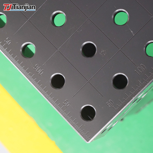 Mesa de soldadura ajustable de trabajo de soldadura 3D de acero Q355 con superficie nitrurada Apertura personalizable de temperatura máxima - Product Image 3