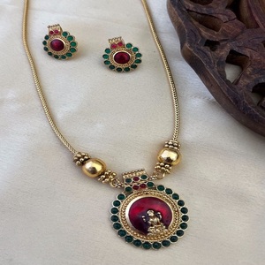 Best Selling <b>Gold</b> Plated Alloy Zircon Studded Handcrafted Enamelled Women's Jewellery <b>Set</b> with Fashionable Wedding Style - Product Image 2